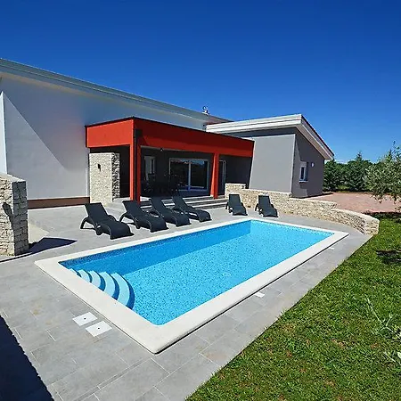 Villa 788 *